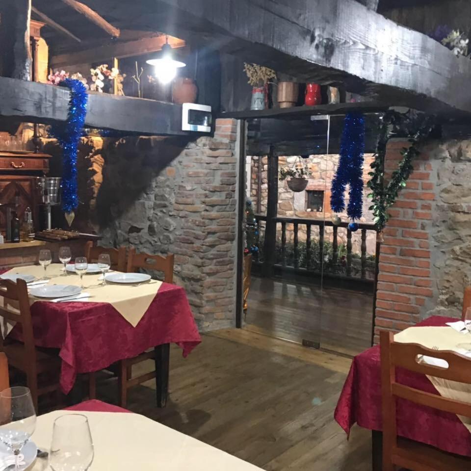 Posada El Pareon Sirviella Luaran gambar