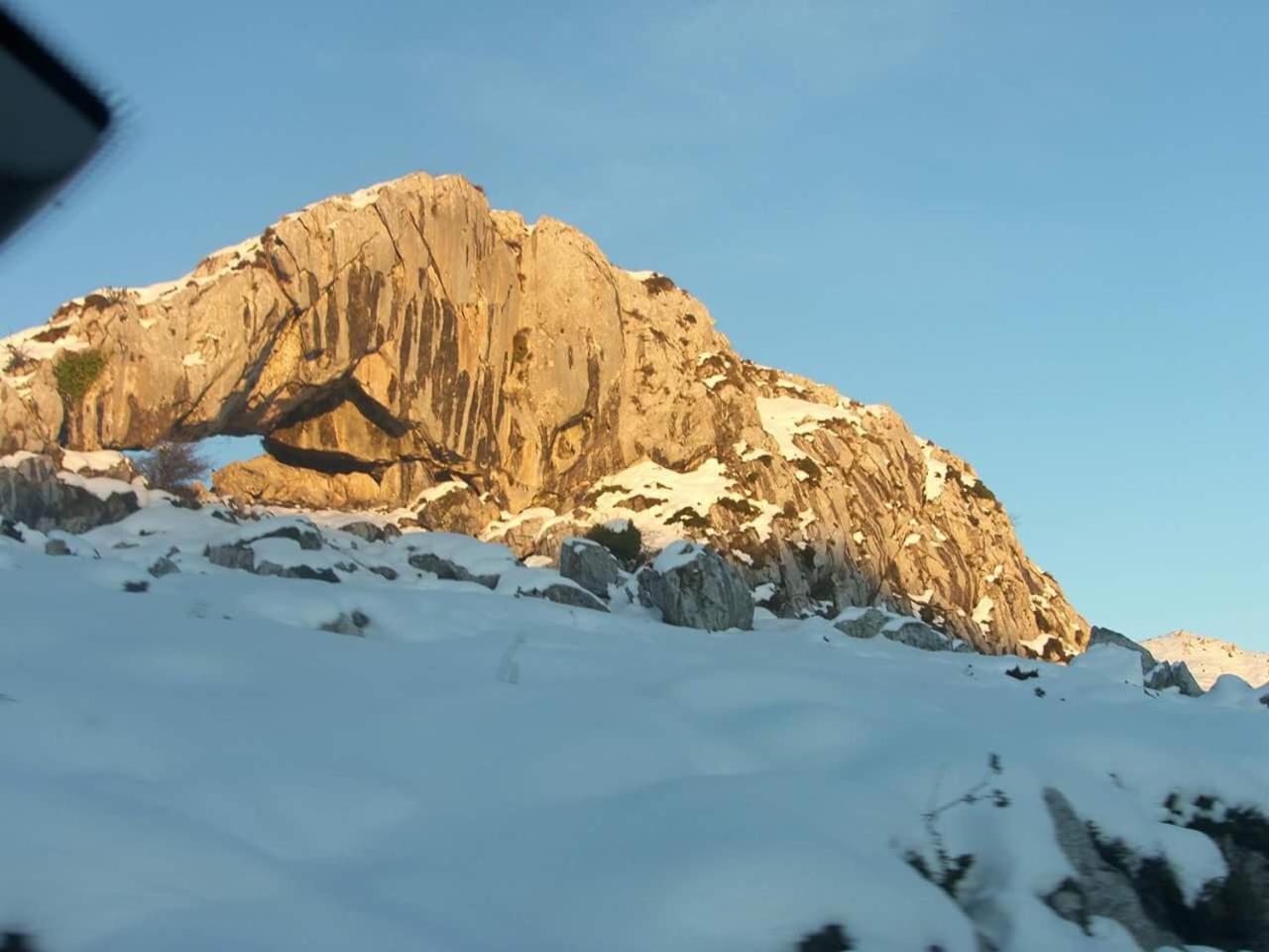 Posada El Pareon Sirviella Luaran gambar